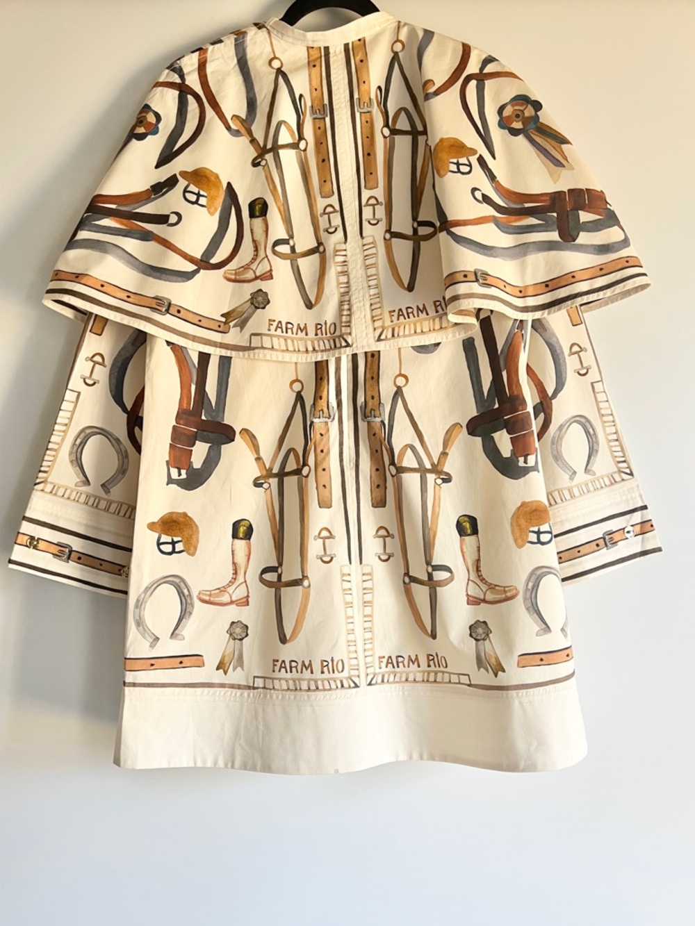 FARM Rio | Equestrian Scarf Winter White Mini Cape Dress Size Large NWT - Picture 4 of 16